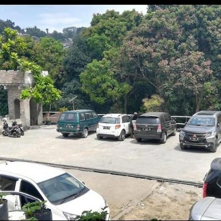 Bantal Guling Pasar Baru Hotel Bandung Exterior photo